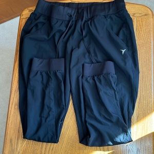 Old navy medium black exercise joggers